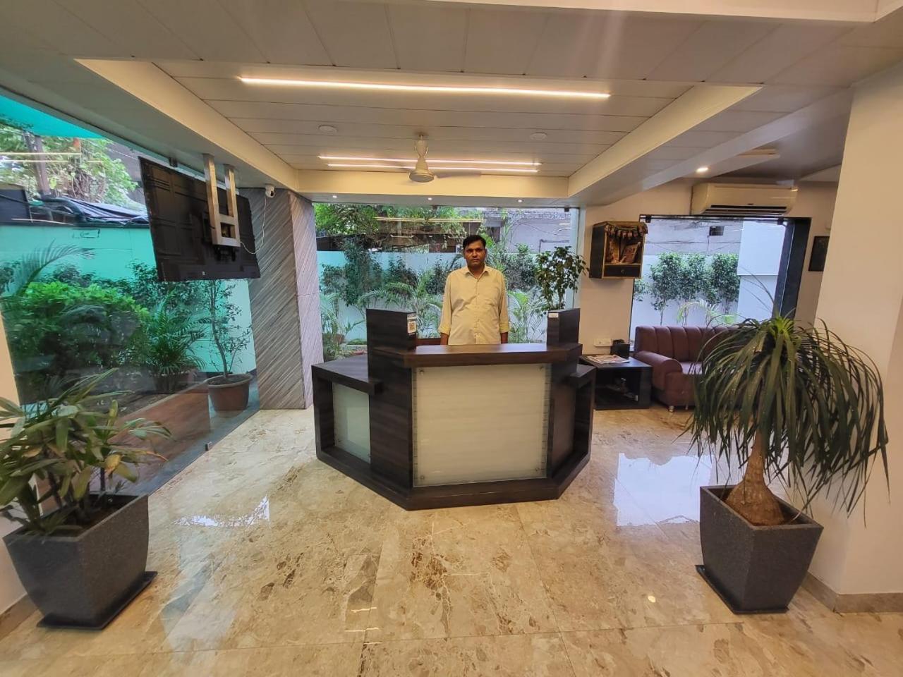 Hotel Nirvana Residency Nagpur Esterno foto